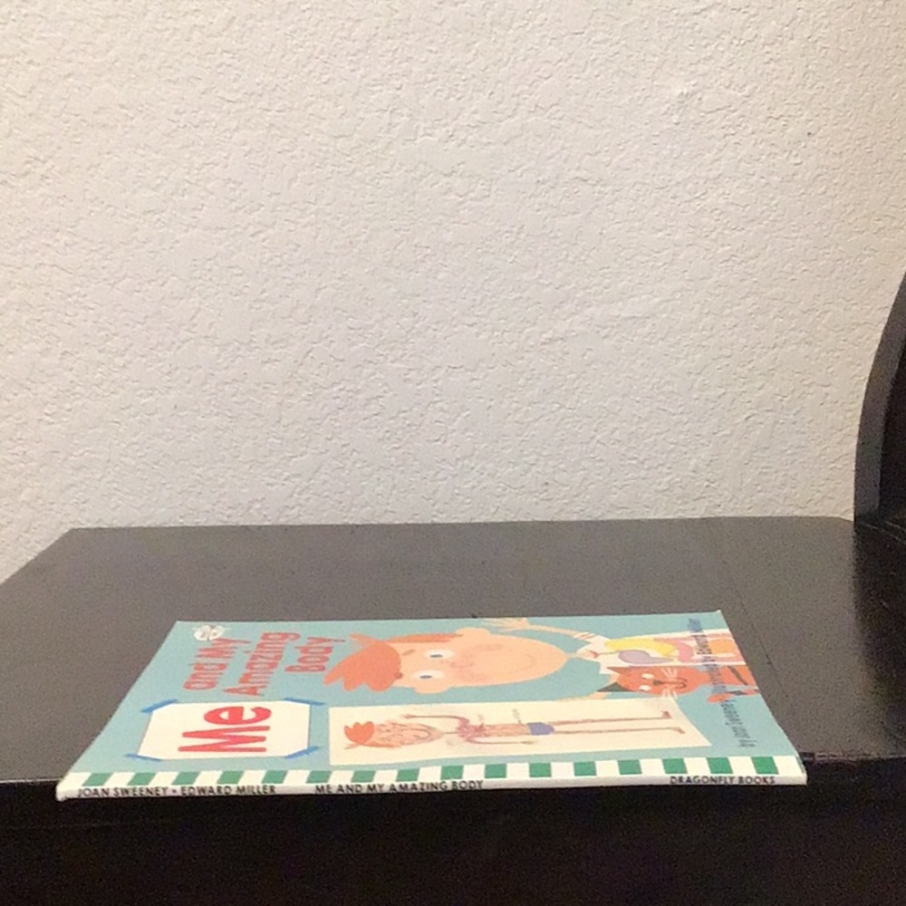 Me Books - Picture 14 of 15